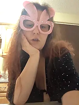 ashlovescannabis - Ashlovescannabis's free webcam - UK Sex Cams