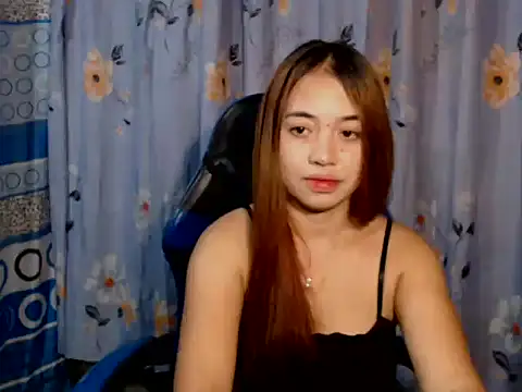 urlover_mae26 webcam