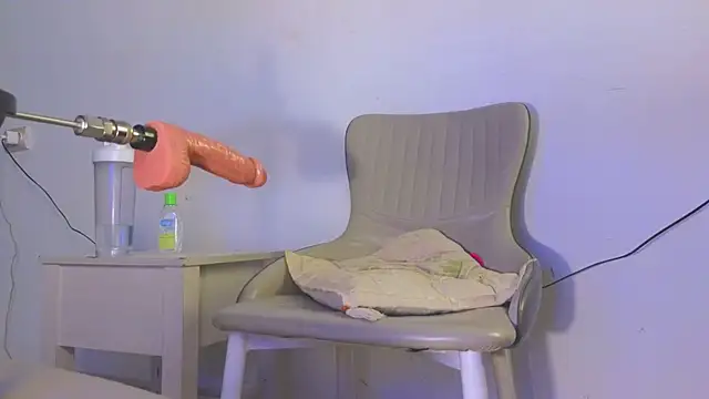 AudreyMell live sex cam