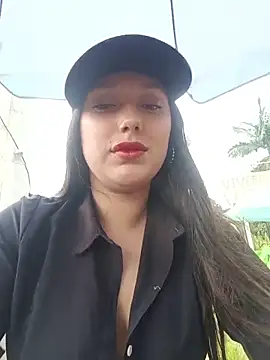 Webcam Model (Naughty-Samanta-) is live