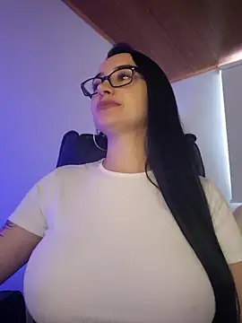 Webcam Model (preetypeach)  is live.Free join now!