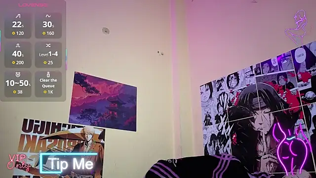 just_fucks (M twink) - remove tshirt till end