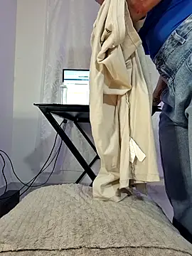 Natural_BIGASS_Nina webcam