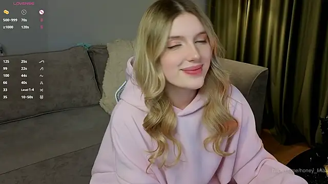 honey_kors (F teen) - Pinch my nipples close up