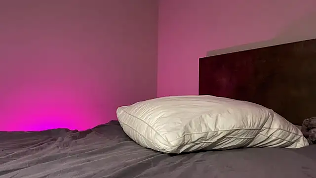 pi-x-ie (F young) - blowjob