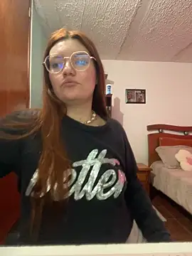 Webcam Model (Vixroy7)  is live.Free join now!