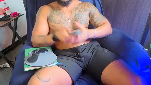 wheeler_green - Wheeler_Green's free webcam - UK Sex Cams