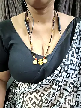 Webcam Model (bhuvana_555)  is live.Free join now!