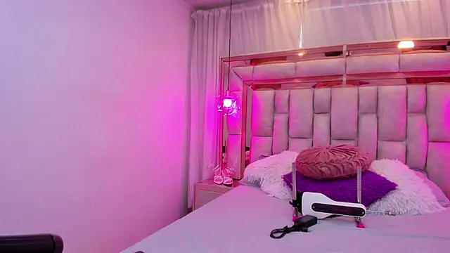 AllisonAdams_ webcam