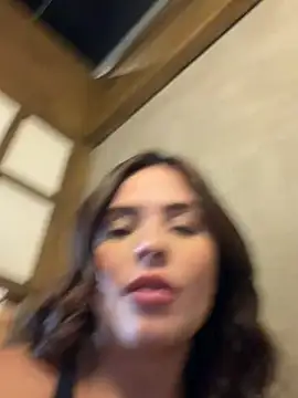 Webcam Model (SofiaGomez444)  is live.Free join now!