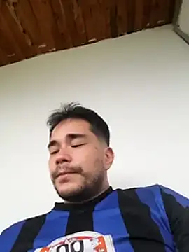 levelupl0ver (M young) - Universidad