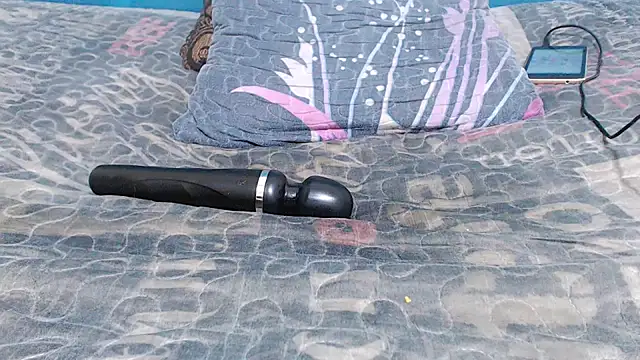 darknipple_ (F young) - Fingering Pussy