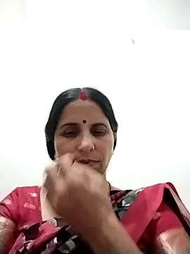 Webcam Model (Hot_liya54)  is live.Free join now!