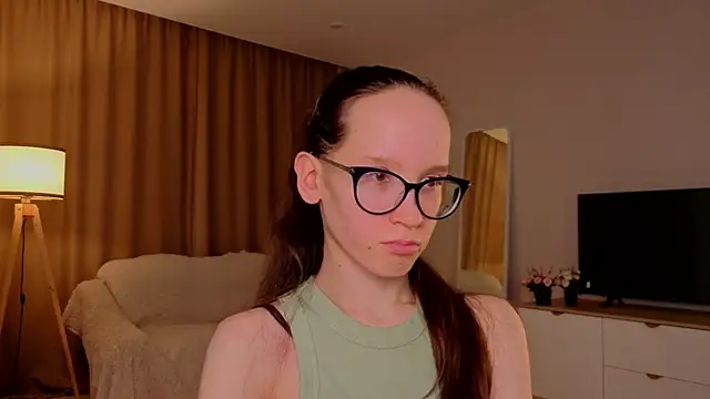 bettybrowni - BettyBrowni's free webcam - UK Sex Cams