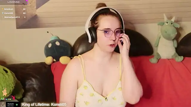 gamergirl_eve - GamerGirl_Eve's free webcam - UK Sex Cams