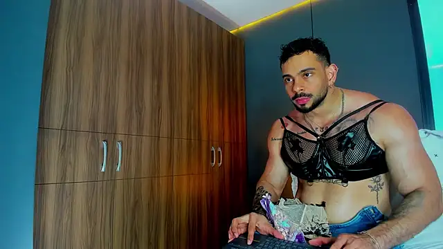 massimo_visconti (M young) - I want a kiss