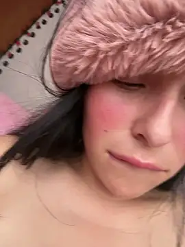 giuliabianchi - GiuliaBianchi's free webcam - UK Sex Cams