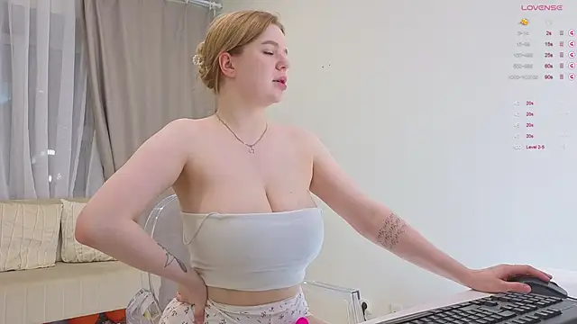 lovly_bambi - Lovly_bambi's free webcam - UK Sex Cams