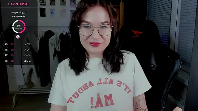 mynameislilith - MyNameIsLilith's free webcam - UK Sex Cams