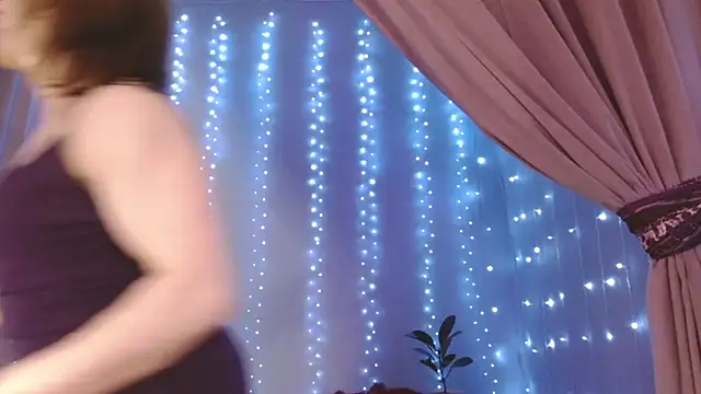 julia_renard - Julia_renard's free webcam - UK Sex Cams