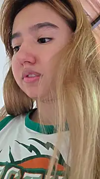 Pinkie_Princes from StripChat is Freechat