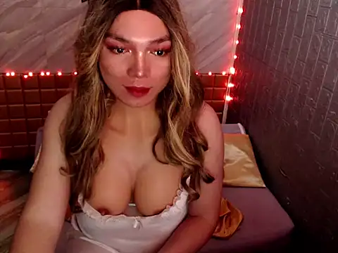 Asiandollxxx4uandMe webcam