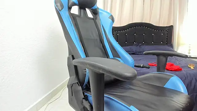 antonella_heinz - Antonella_heinz's free webcam - UK Sex Cams