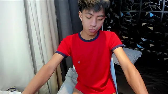 davincihugecock - Davincihugecock's free webcam - UK Sex Cams