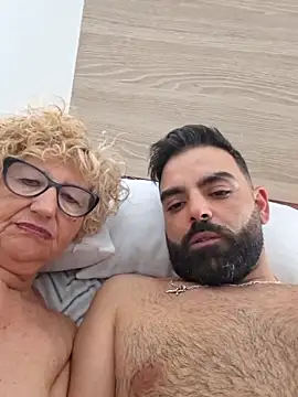 rosasuso - Rosasuso's free webcam - UK Sex Cams