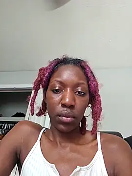 oliviaprettypussy - Live Cam