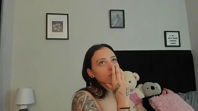 sabbrand0111 (F young) - Blowjob with a lot salva in my tits!!!