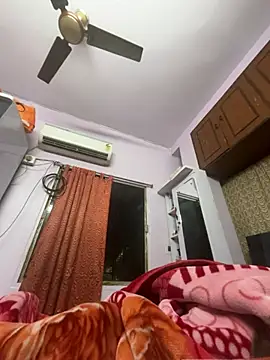 Yourhornynightmare webcam