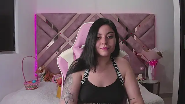 tigerbaby_ webcam