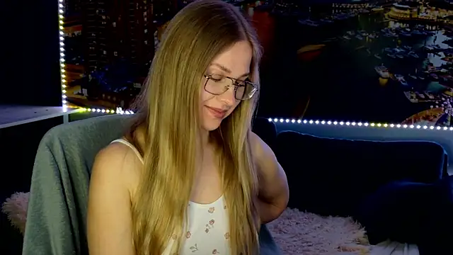 pusyavykusya - Pusyavykusya's free webcam - UK Sex Cams