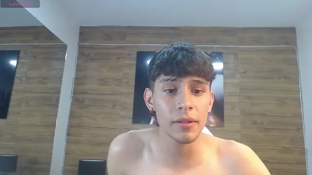 DraxBlade09's live cam