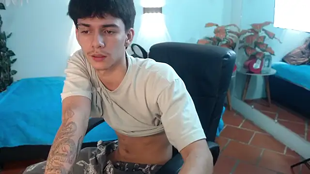 AmethystShadow17 webcam