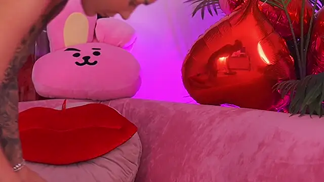 fallingangel - Fallingangel's free webcam - UK Sex Cams