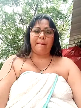 Dirty-Momm-Divorced-Hot