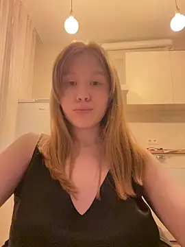 Webcam Model (Eva_Weyne)  is live.Free join now!