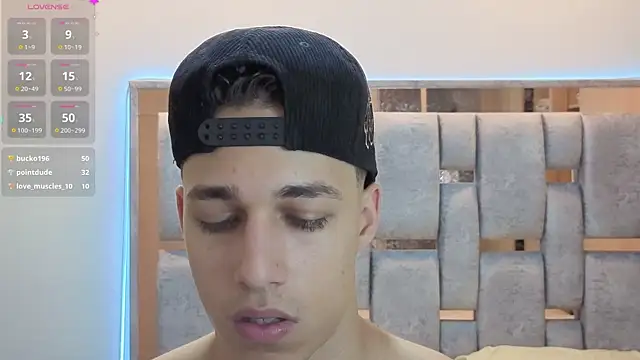 orionblaze69_ - Orionblaze69_'s free webcam - UK Sex Cams