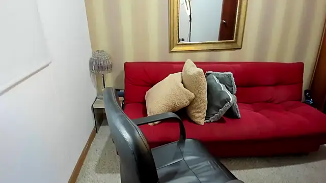 nicolettcolin - NicolettColin's free webcam - UK Sex Cams