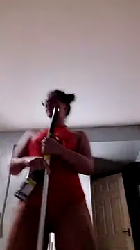 sophrob96x - Sophrob96x's free webcam - UK Sex Cams