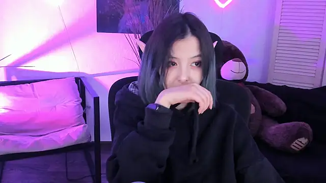 sirenmystiq - SirenMystiq's free webcam - UK Sex Cams