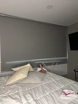 thescorpionfr_ (F young) - Topless and sexy dance