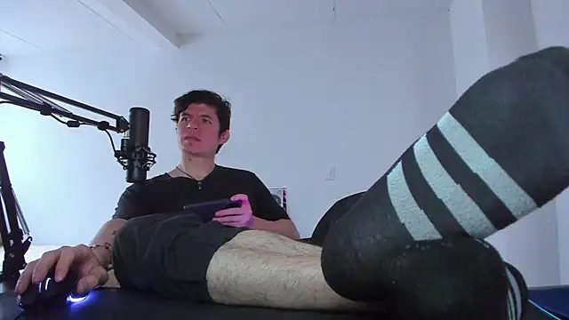 headhunterdz - Headhunterdz's free webcam - UK Sex Cams