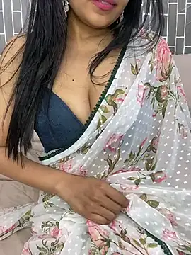 escape_with_me (F young) - 💖Lush on clit+5 min Lush ctrl for LT💖