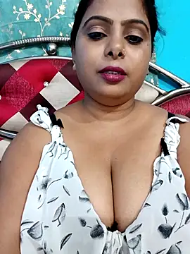 Webcam Model (horny_ria123)  is live.Free join now!