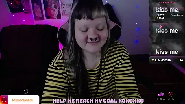 Bdsm_and_fries webcam