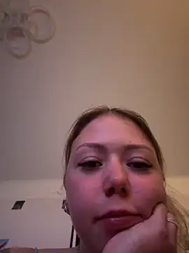 Julia-Stegner webcam