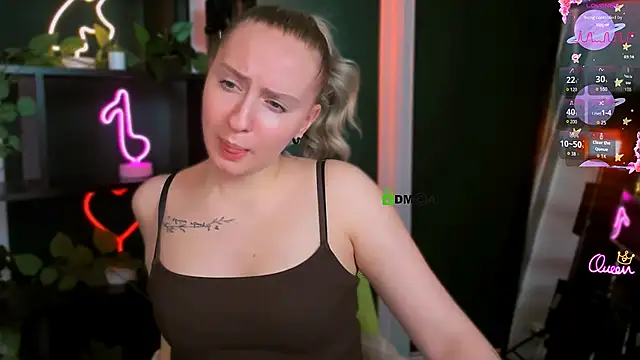 mila_glow1 - Mila_glow1's free webcam - UK Sex Cams